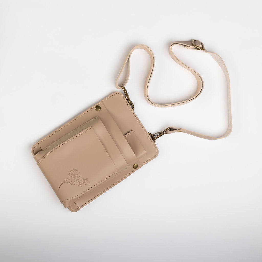 Vegan leather garden crossbody tool bag bone caramel adjustable strap gardening accessory Canada
